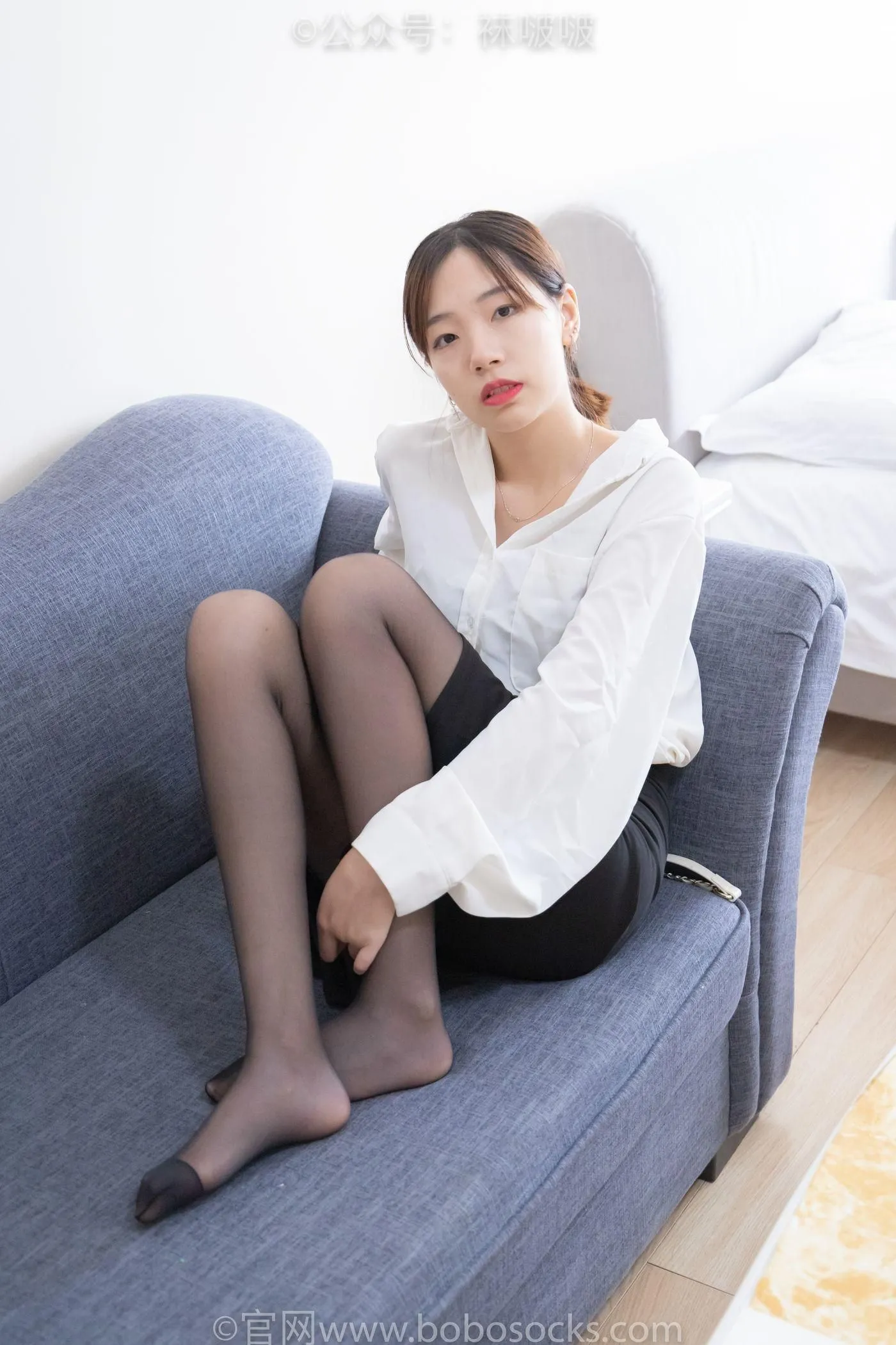 [BoBoSocks袜啵啵]NO.017 小甜豆-OL制服、高跟鞋、黑丝 [131P]插图6